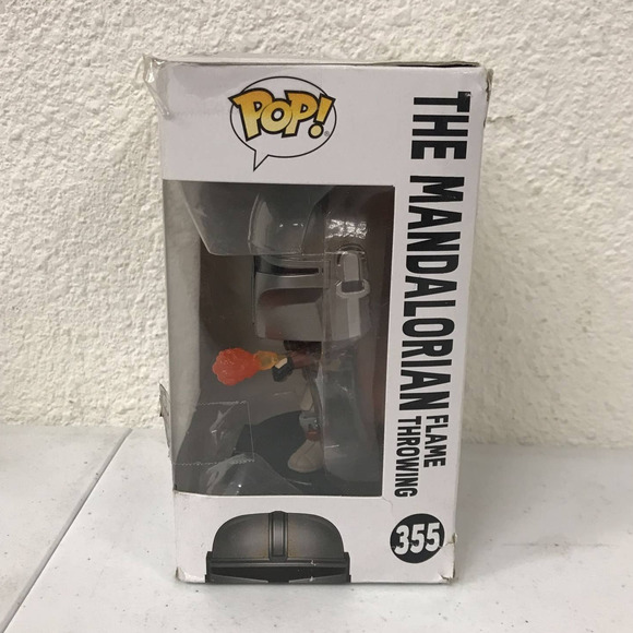 Funko Pop Star Wars The Mandalorian with Flame Exclusive #355 - Picture 3 of 6
